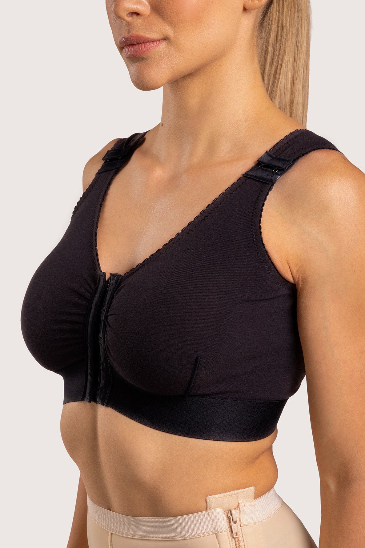 Bra post operatorio de algodón con banda elástica de 2" (CB02)